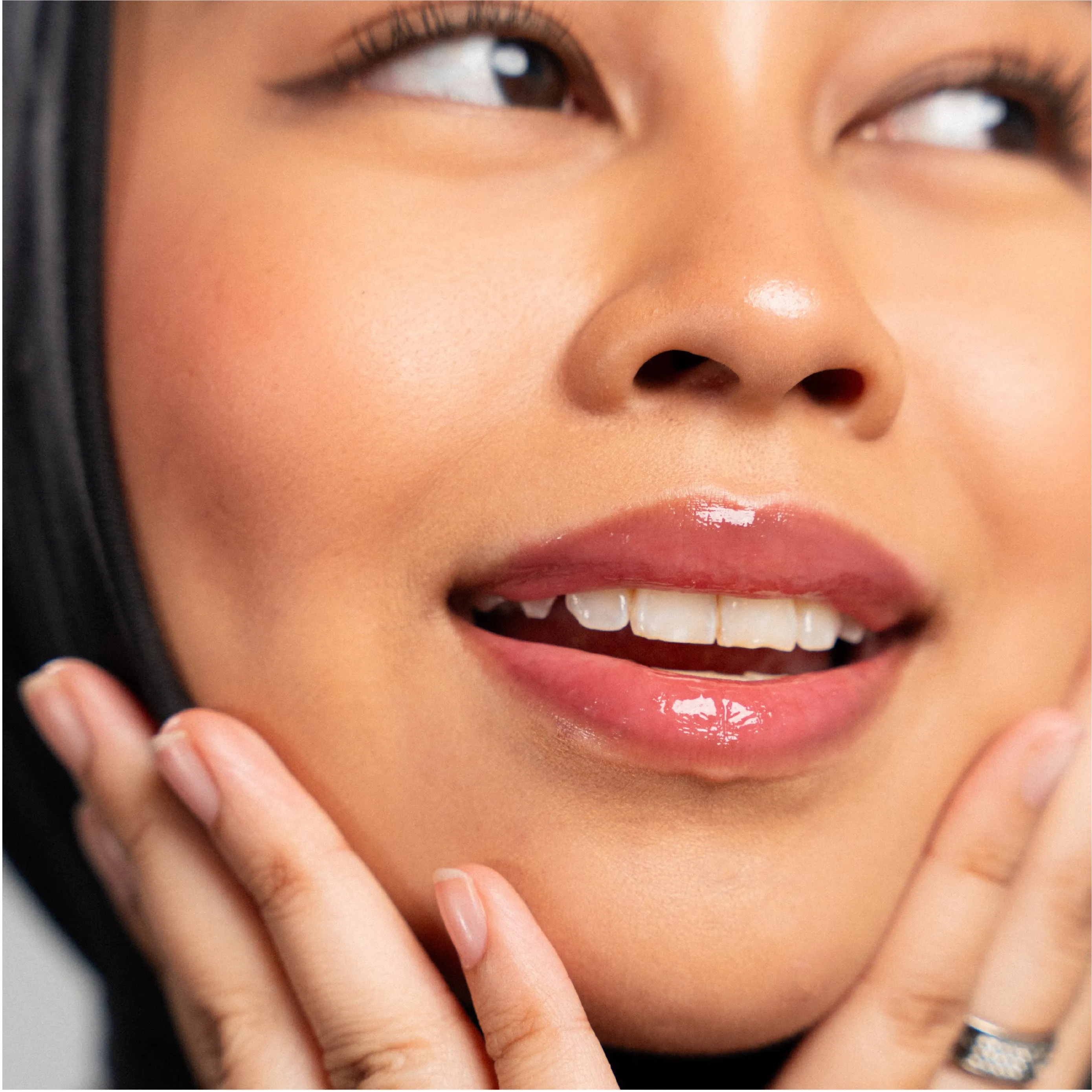 Peptide Glo Lip Oil in Mauvewood
