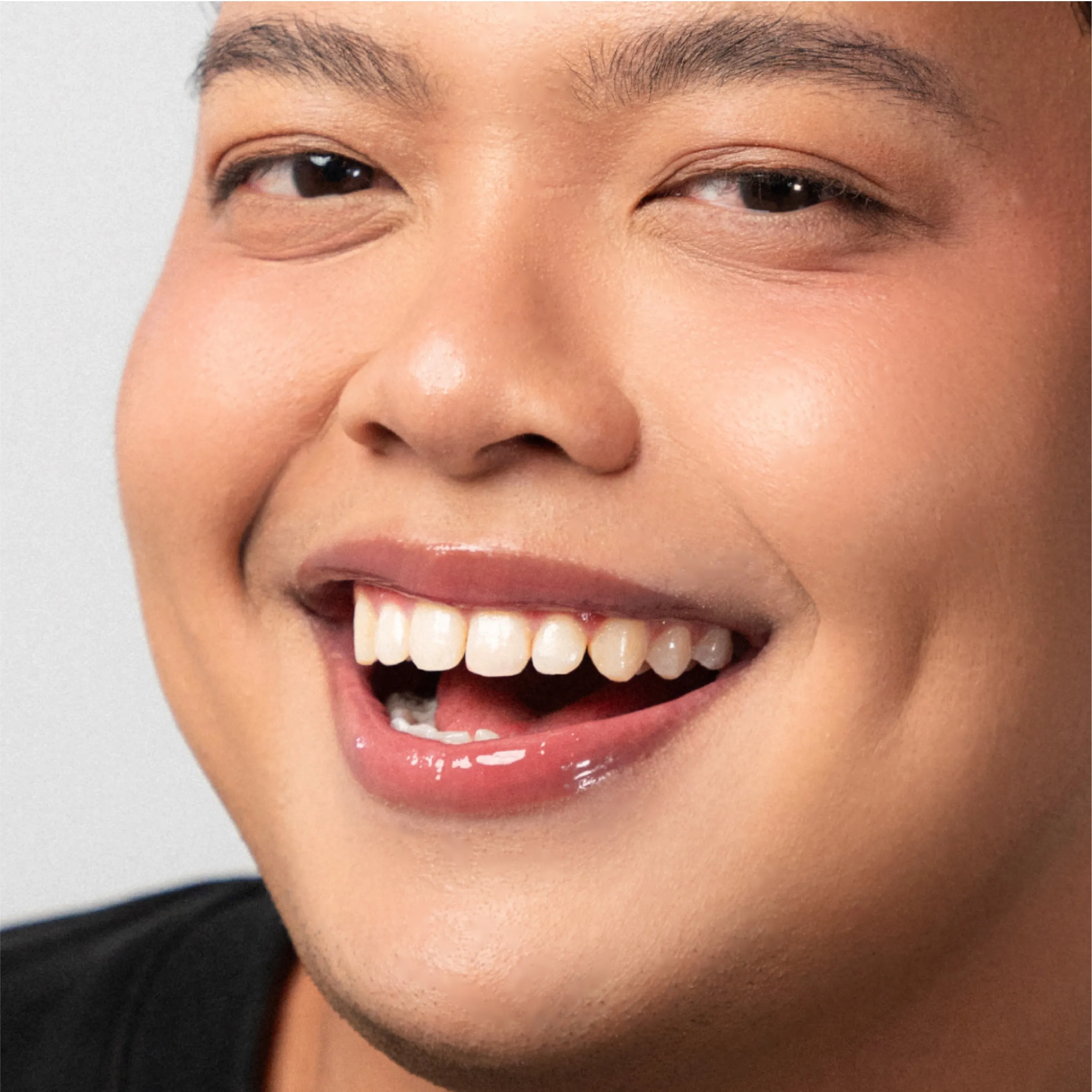 Peptide Glo Lip Oil in Mauvewood